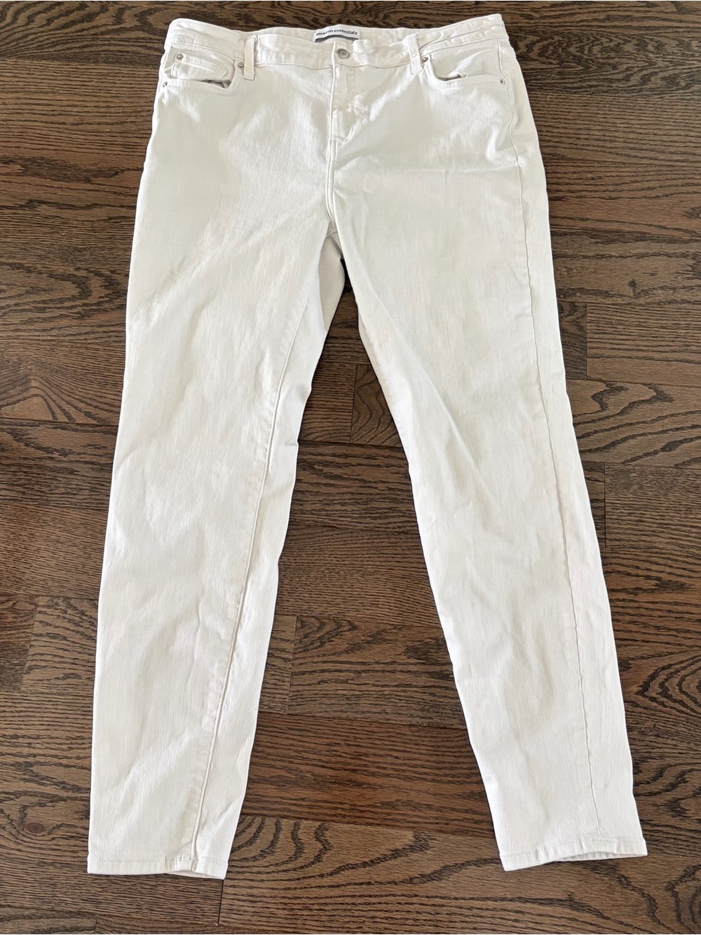 Amazon Essentials White Tapered Jeans - 16 LONG